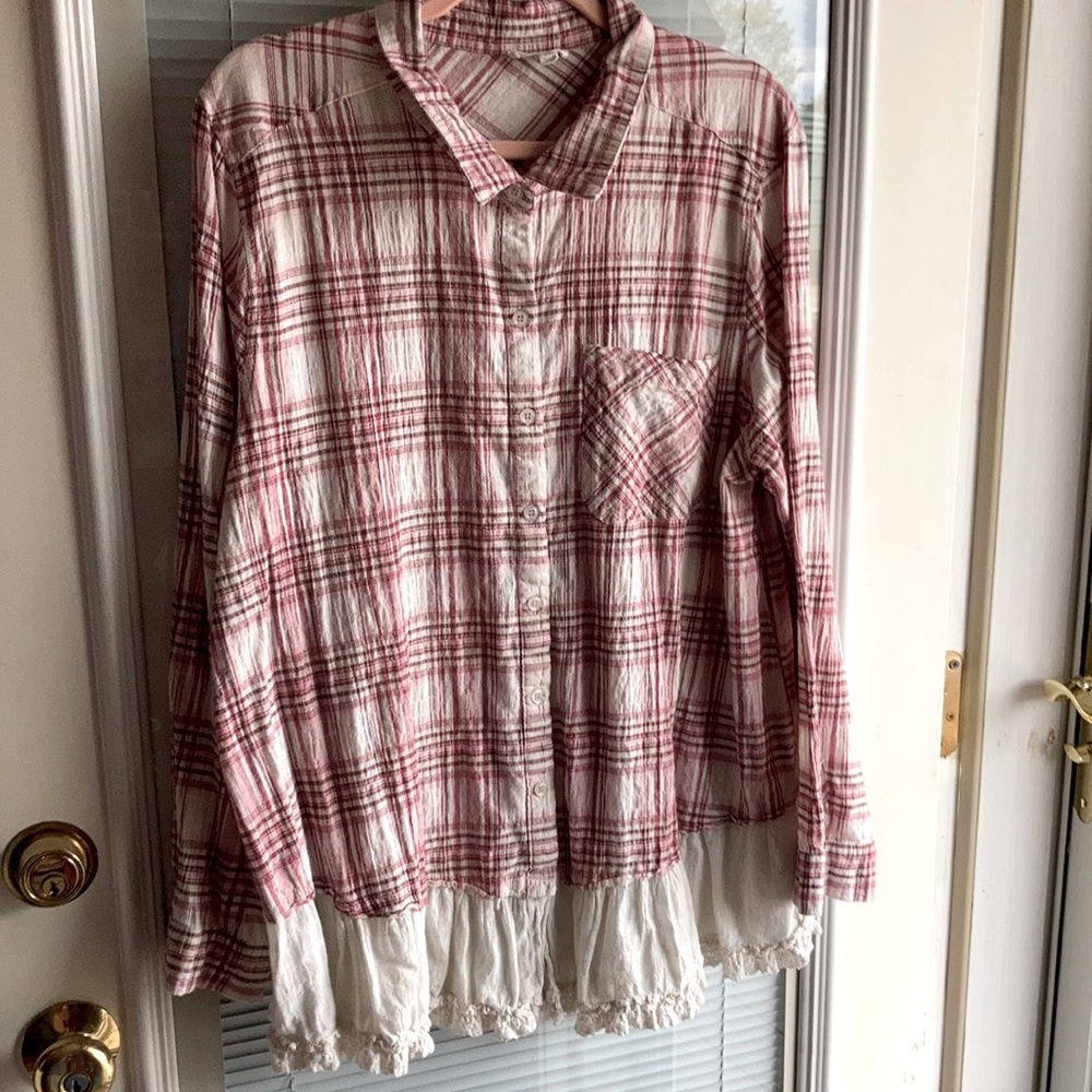 Oddy bottom up shirt with ruffle